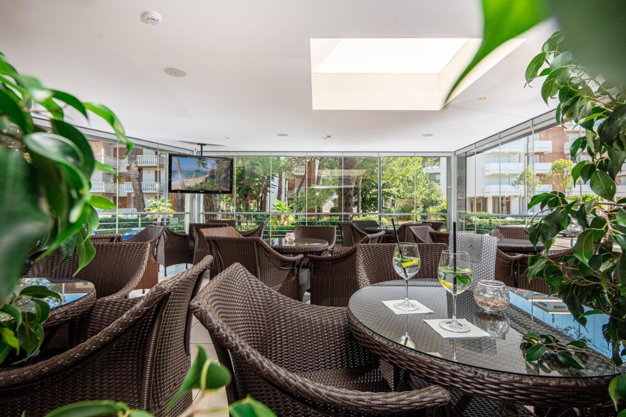 Hotel Martini Lignano Sabbiadoro Ngoại thất bức ảnh